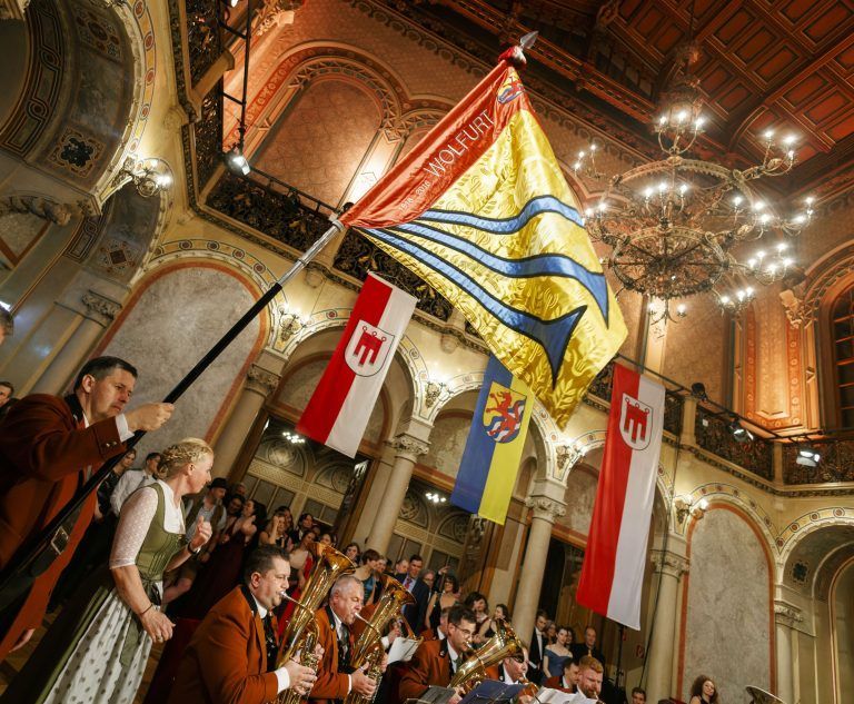 Schauplatz des Balls war das Wiener Palais Ferstel.