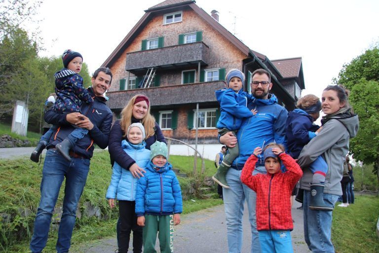 Zahlreiche Zaungäste überzeugten sich vor Ort bei der Großübung vom Können der Einsatzkräfte.