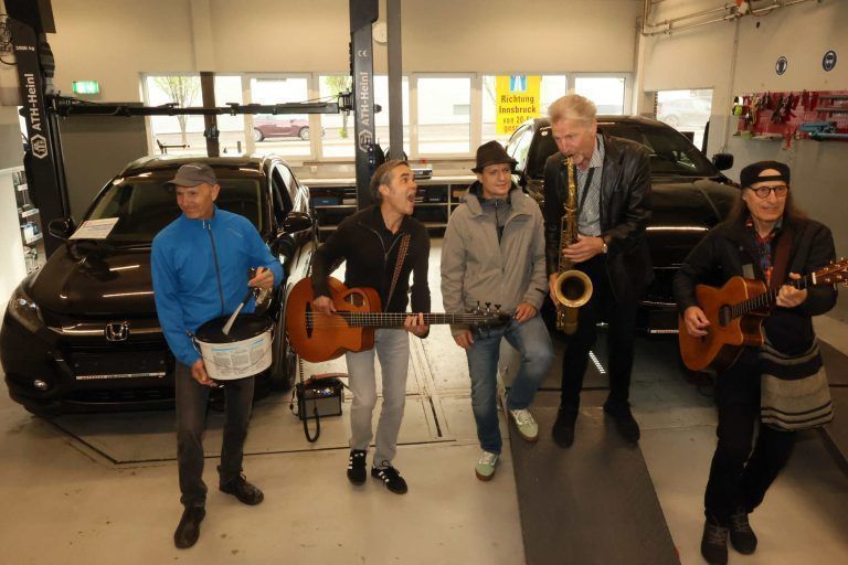 Für viel Stimmung sorgte die Band „Roadwork“.