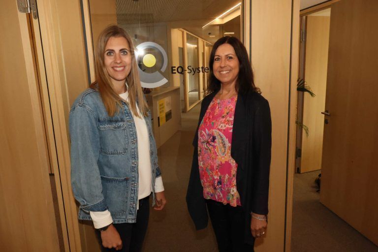 Stephanie Bickel und Andrea Dürr (EQ Systems).