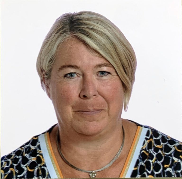 <p class="caption">Elfriede Böhler leitet die Mobbing-Koordinationsstelle des Landes. <span class="media-container dcx_media_rtab" data-dcx_media_config="{}" data-dcx_media_type="rtab"> </span><span class="marker">Böhler</span></p>