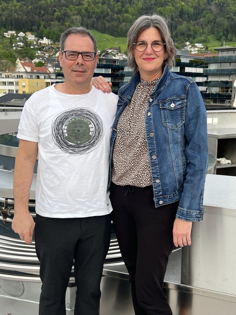 Mit an Bord: Gabi und Helmut Kerber.