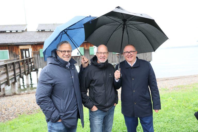 VP-Klubobmann Roland Frühstück, Architekt Christoph Kalb und StR. Robert Pockenauer.