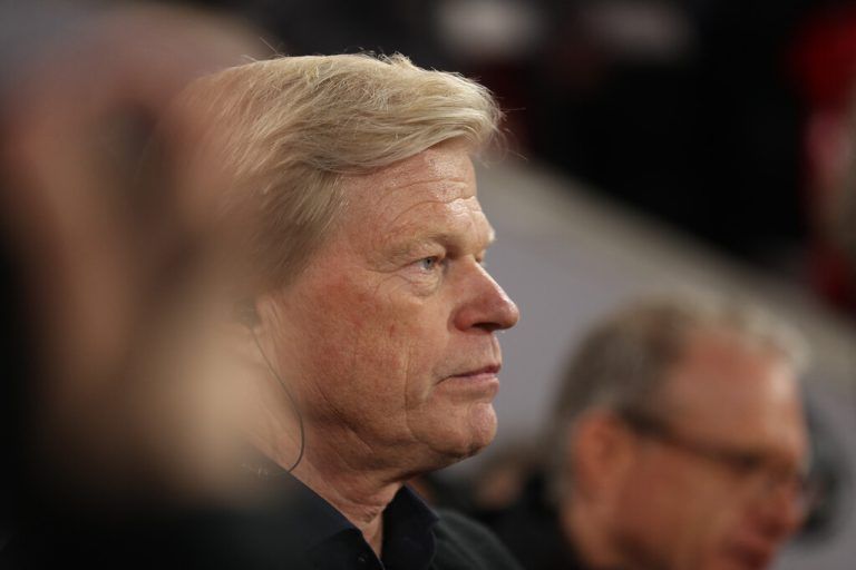 Bayerns Oliver Kahn glaubt an den Titel: „Weiter, immer weiter.“reut