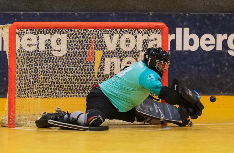 Der reaktivierte Oriol Manzanero lieferte eine starke Leistung ab und trägt maßgeblich zur 2:0-Führung des RHC Wolfurt in die Finalserie bei.Steurer
