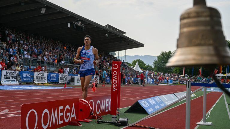 Die Tribüne war bis zum abschließenden Lauf bis auf den letzten Platz gefüllt.Gepa