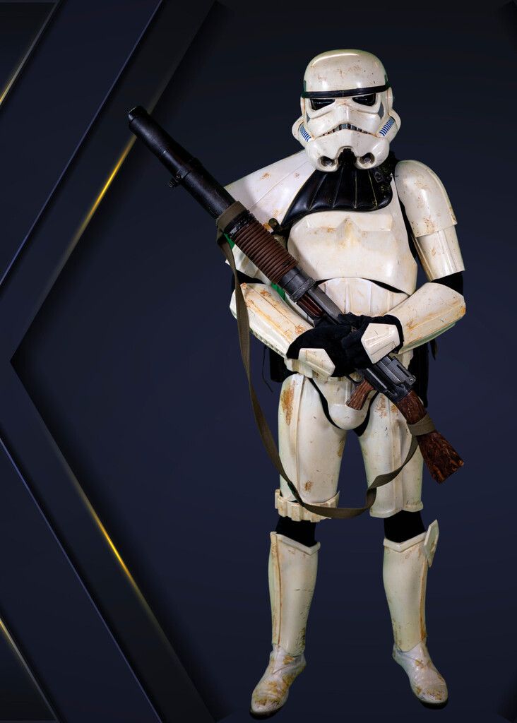 Eines seiner fünf Kostüme: Der Sandtrooper. 