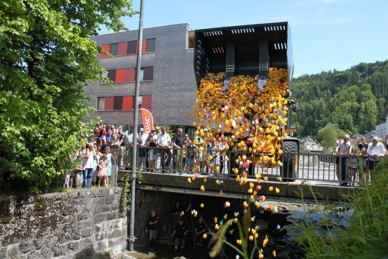 ab 14 Uhr schwarzach