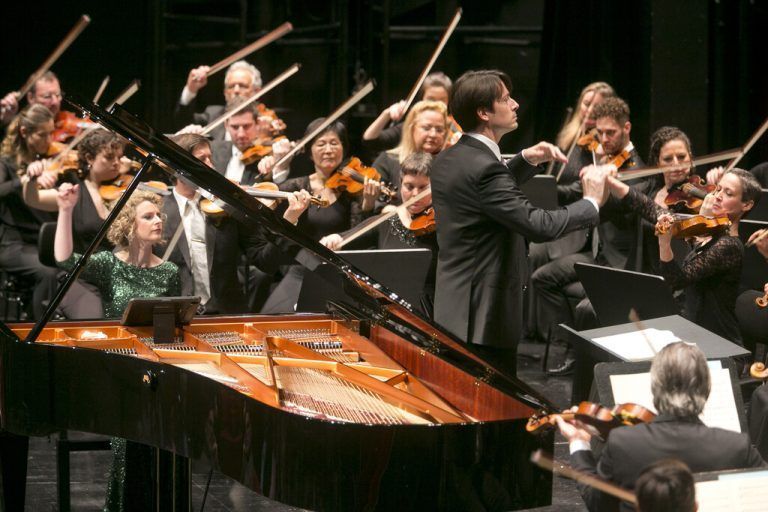 Leo McFall, Chefdirigent des Vorarlberger Symphonieorchesters. SVO/Dietmar Mathis(2)