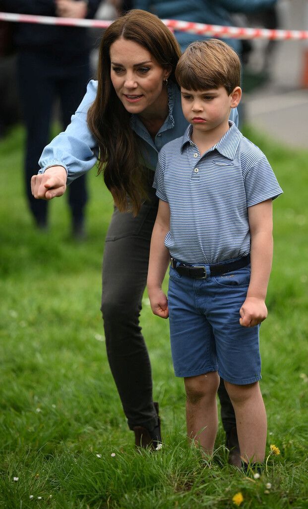 Louis mit Mama Kate.