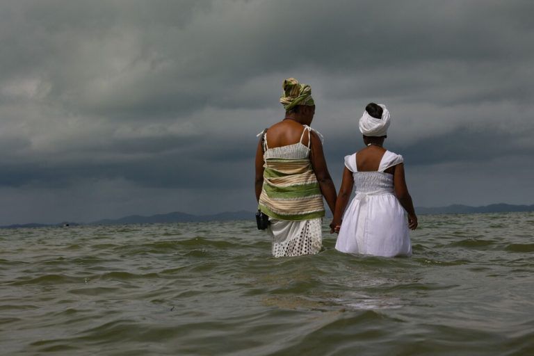 Zur Ehren von Yemanja, der Göttin des Meeres, wird in Bahia im Osten Brasiliens eine Zeremonie durchgeführt. AFP