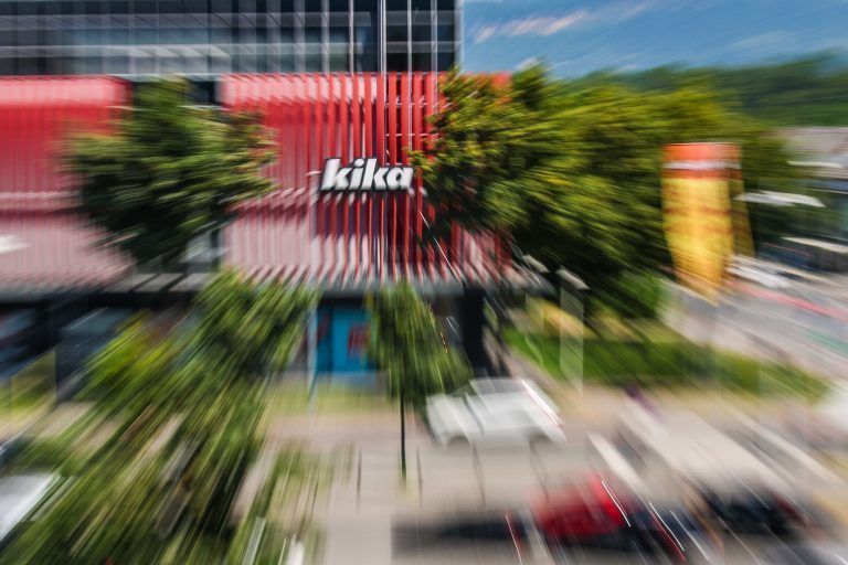 Kika Dornbirn bleibt am Netz – die meisten Mitarbeiter wollen ihrem Arbeitsplatz treu bleiben. VN/Steurer