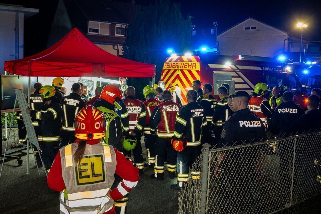 65 Gebäude nach Gasexplosion in OÖ evakuiert: Ein Verletzter