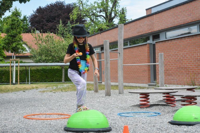 Höchste Konzentration erfoderte das Geschicklichkeitsspiel.