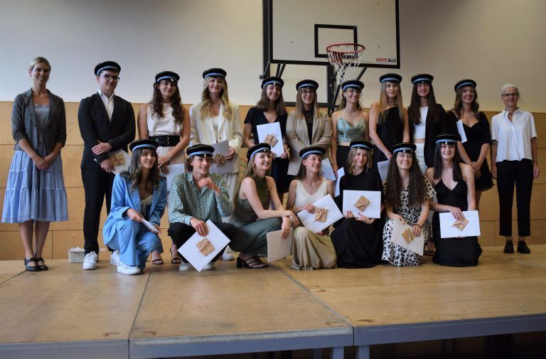 Ein Gruppenfoto um diesen bedeutenden Moment festzuhalten.