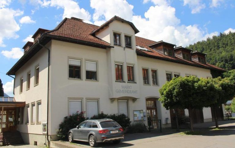 Die Gemeindeverwaltung wird nach dem Auszug der Volksschule in den adaptierten Gebäudekomplex umziehen.