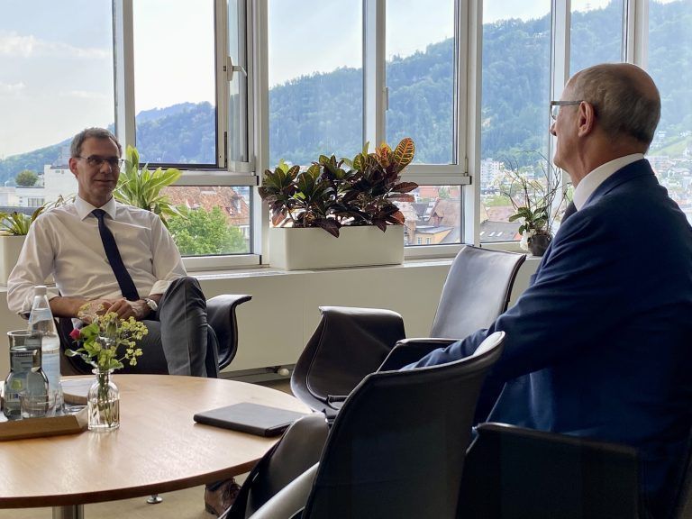 Anton Mattle zu Besuch bei Markus Wallner am Freitag.<span class="copyright"> VN/Rauch</span>