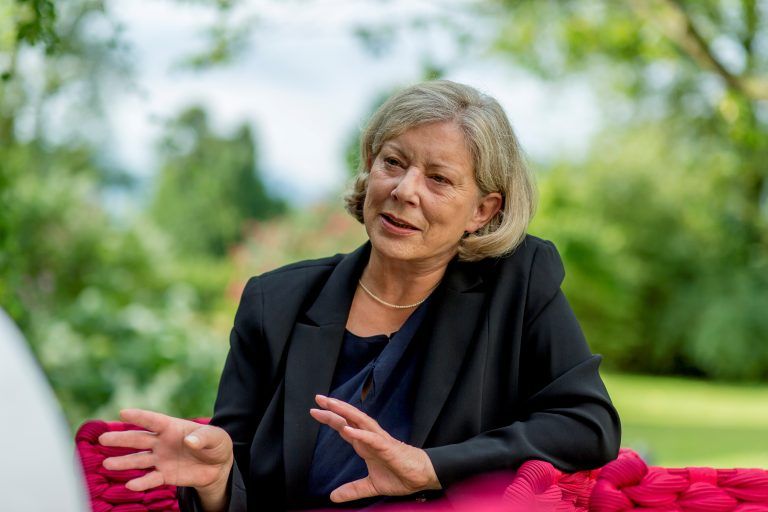 Gabriele Sprickler-Falschlunger übernahm die Partei noch einmal im Oktober 2021. Frühzeitig machte sie klar, dass das nur übergangsweise der Fall sein wird. <span class="copyright">VN/Paulitsch</span>
