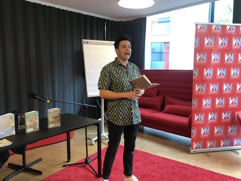 Stefan Sigg vermittelte den jungen Zuhörerinnen und Zuhörern in seiner Lesung das Thema Umweltschutz. <span class="copyright">CRO</span>