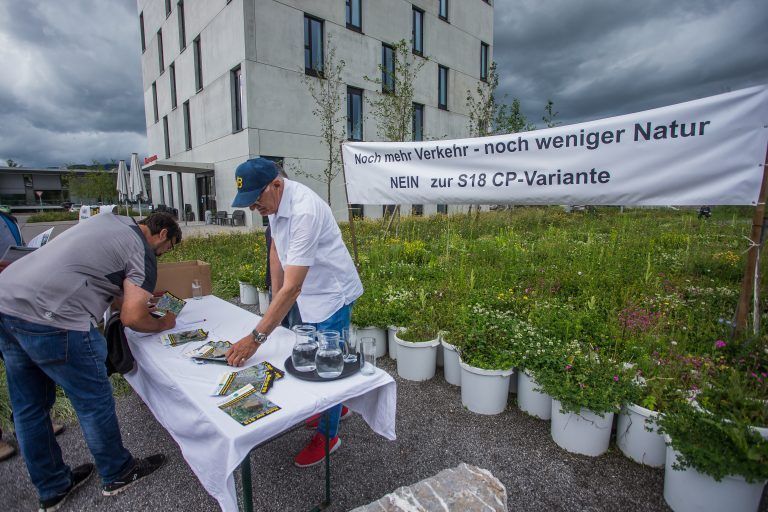 Protest gegen die CP-Variante. Die Umweltaktivisten waren in den letzten Monaten und Jahren sehr aktiv. <span class="copyright">VN/Steurer</span>