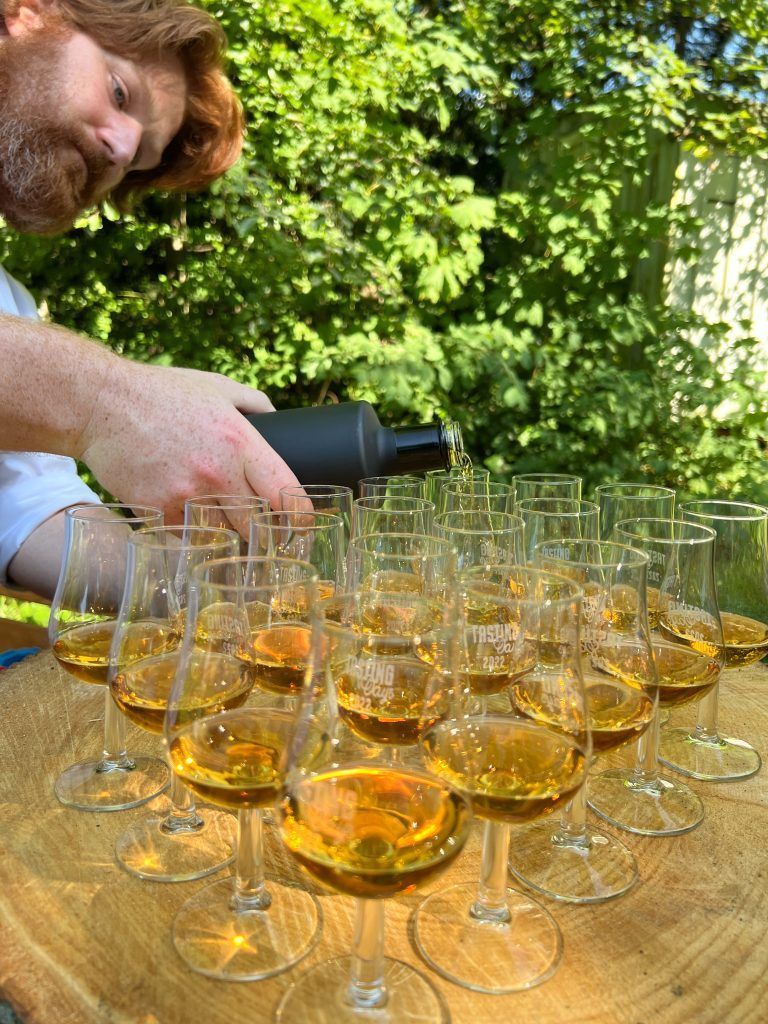 Benedikt Fleisch servierte Hochprozentiges.