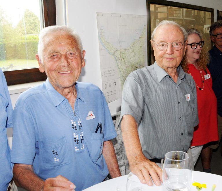 Elmar Brunner (95) und Rudolf Wörz (93) eilten 1944 zum notgelandeten US-Bomber.