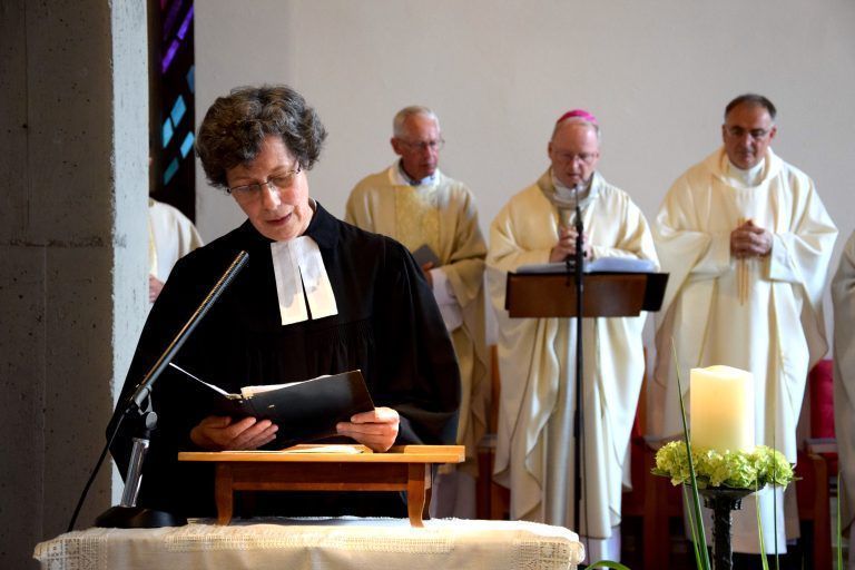Die pensionierte evangelische Pfarrerin Vera Langner aus Ober-Ramstadt.