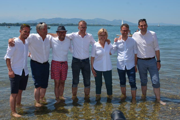 Lukas Greussing (Bgm. Möggers), Frank Matt (Bgm. Lochau), Michael Ritsch (Bgm. Bregenz). LR Christian Gantner, Ministerin Leonore Gewessler, LR Daniel Zadra und Andreas Kresser (Bürgermeister Hörbranz). <span class="copyright">afp</span>