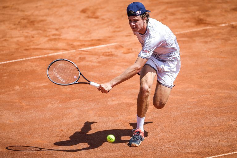 Joel Schwärzler agierte im Duell mit dem Schweden Edengren hochkonzentriert und setzte sich ohne große Mühe in zwei Sätzen durch.<span class="copyright">GEPA</span>