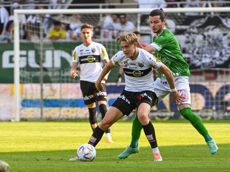 Die beiden Derbys zwischen Altach und Lustenau steigen am 26. August (19.30 Uhr, im Reichshofstadion) und am 2./3. Dezember (in der Cashpoint Arena).<span class="copyright">Gepa</span>
