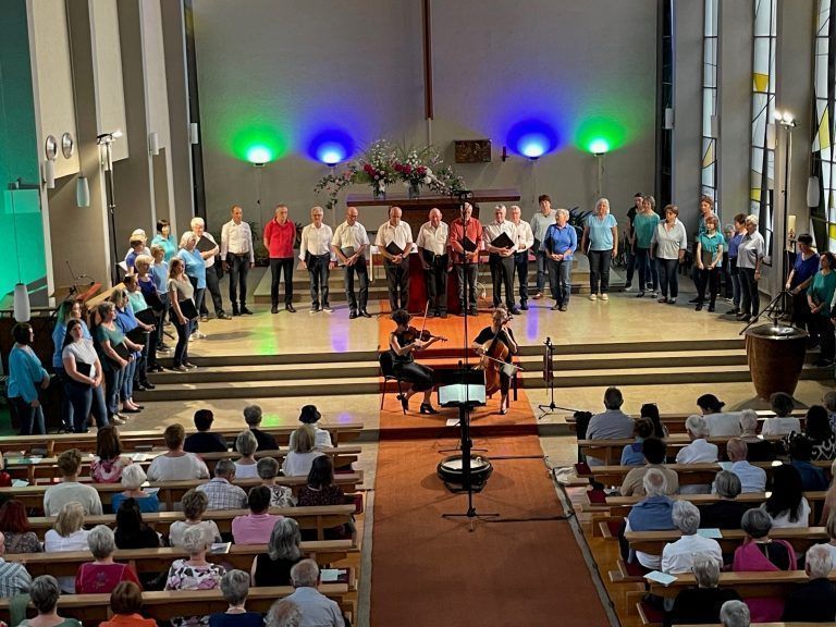 Der norwegische Chor-Klassiker "Gabriellas Sang" wurde mit "On selvä" gefühlvoll dargeboten.