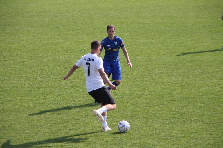In einem Legendenspiel trat der FC Koblach gegen ehemalige Fußballprofis an.