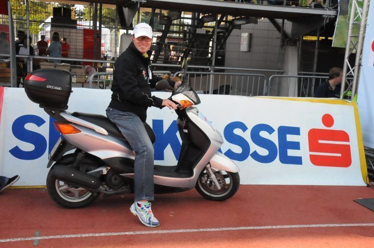 Beim Marathon war Schatzmann viele Jahre, wie hier 2013, als Strecken­chef im Einsatz. AKP