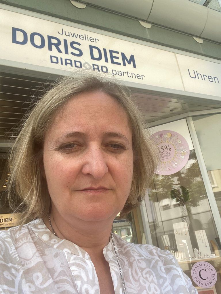 Manuela Baumann hat die beiden Geschäfte des Traditionsunternehmens Doris Diem in Bregenz übernommen und will Kunden gute Beratung zu gutem Preis bieten. <span class="copyright">FA</span>