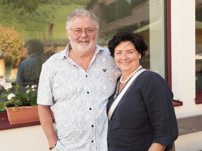 Architekt Bernd Angerer mit Lisbeth.