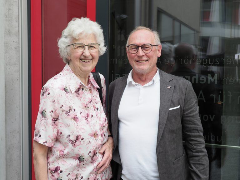 Rainer Keckeis mit Josefine Winkler.