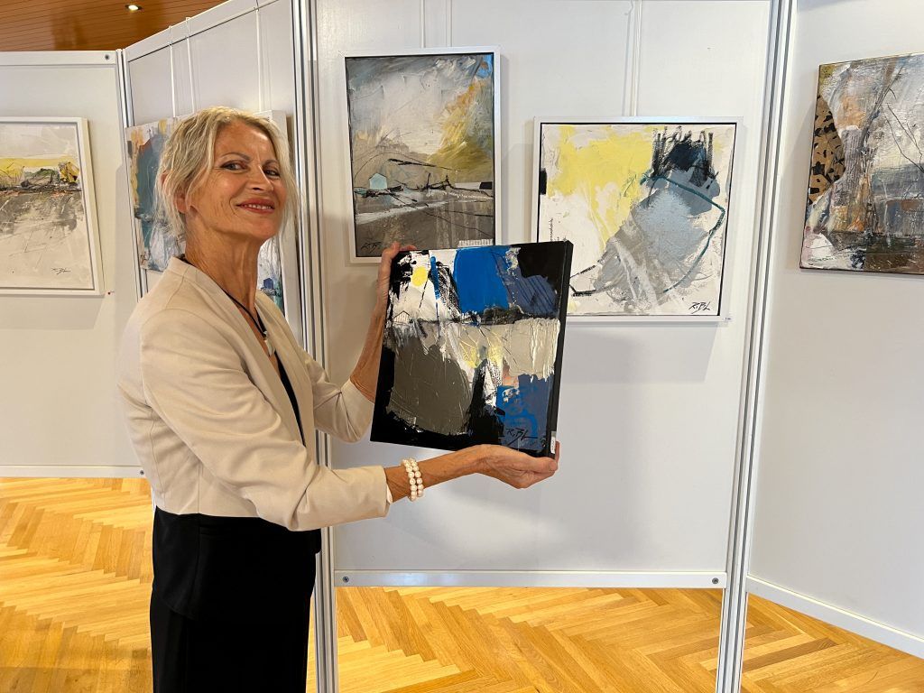 Künstlerin Rita Blum-Schenkenbach zeigt „Kleine Welten am See“