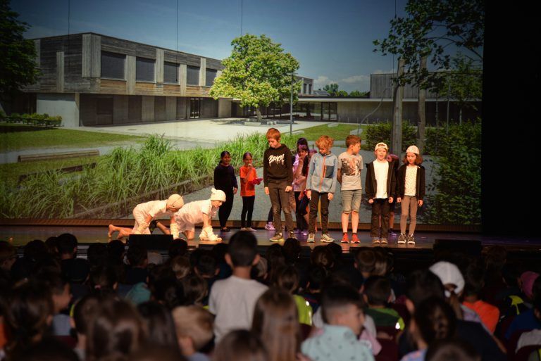 Theater, Tanz, Gesang und sogar Videoelemente waren gefragt.