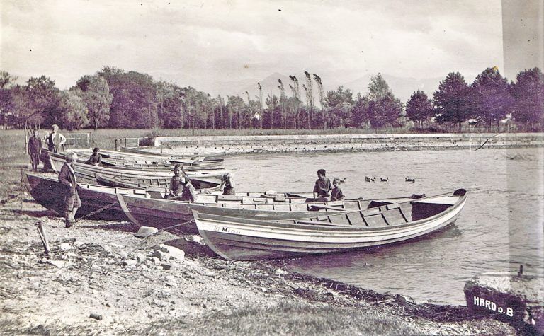 Das Seeufer im Härdle. Hier führt heute die Zufahrt zu Schule und Sporthalle am See.