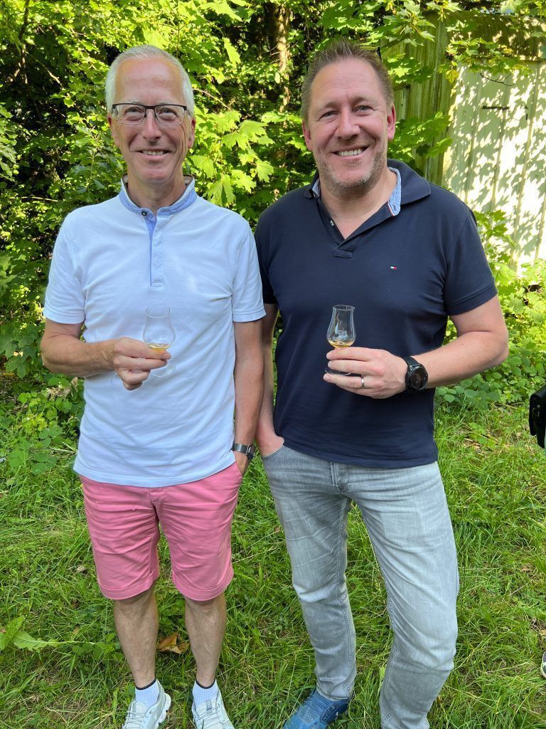 Stefan Schlosser und Hans-Peter Waibel genossen das Gebrannte.