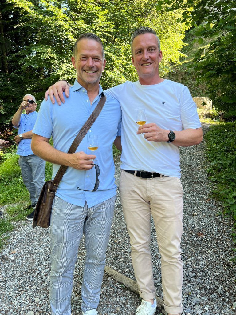 Thomas Bundschuh und Jürgen Stadelmann unterstützten die gute Sache.