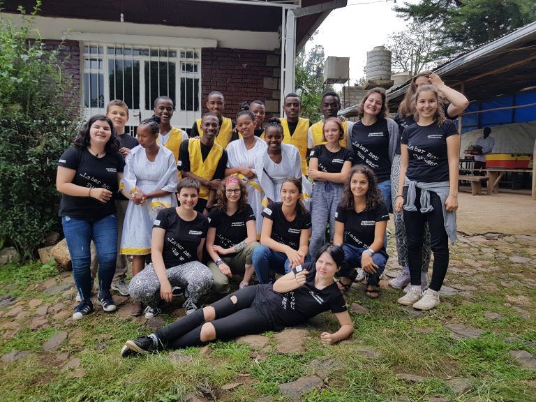Eine Abordnung der Jubos besucht Kolleg(innen) in Meki in Äthiopien. Nicole Kantner