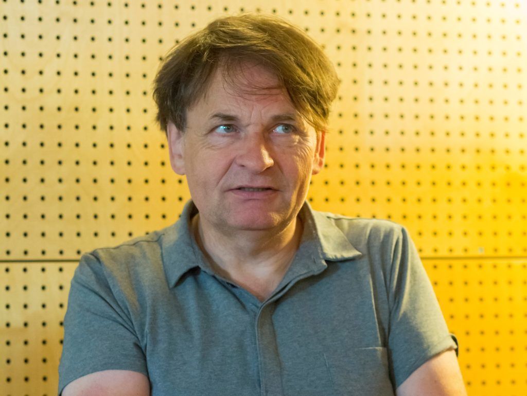 Die männliche Glatze als Einstiegswalzer