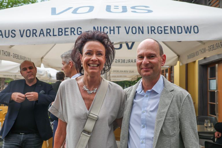 Bernd Kammerlander (Vorstandsvorsitzender der Privatstiftung Sparkasse Bludenz) mit Ehefrau Christa.
