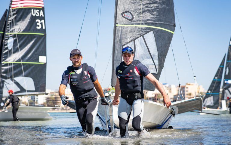Das 49er-Duo Benjamin Bildstein (r.) und David Hussl ist bereits zum neunten Mal bei der Kieler Woche mit dabei.Sailing Matesa