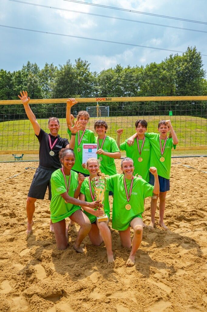 Siegerpokal im Beachvolleyball ging an das BG Dornbirn