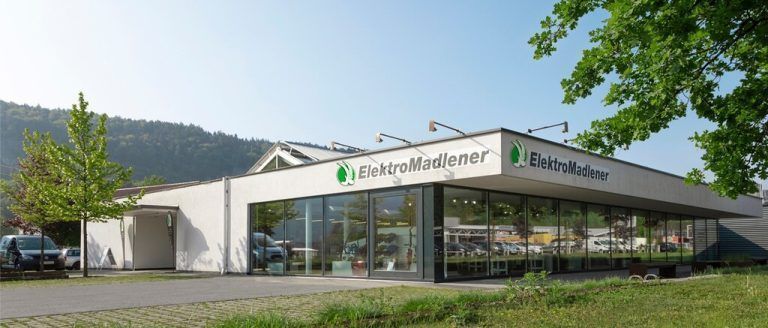 Elektro Madlener hat seit 20 Jahren an der Bundesstraße in Koblach seinen prominenten Standort.madlener(2)