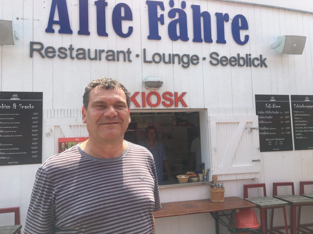 Alte Fähre steuert in ungewisse Zukunft