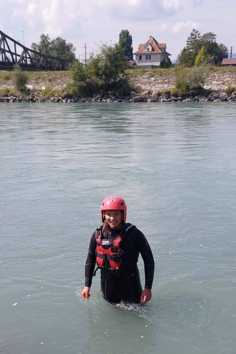 Felicitas ist auch bei der Wasserrettung in der Ausbildung. <span class="copyright">Maier</span>