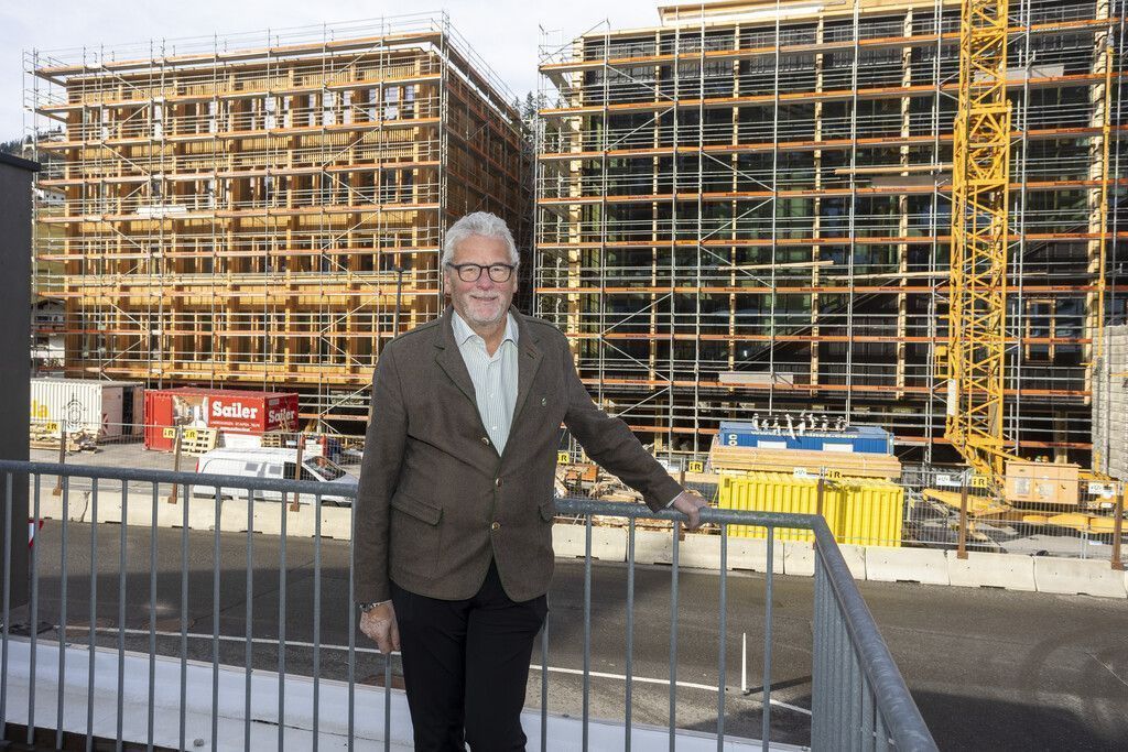 Finanzpolizei fand illegale Arbeiter auf Lechs Vorzeige-Baustelle. »A5